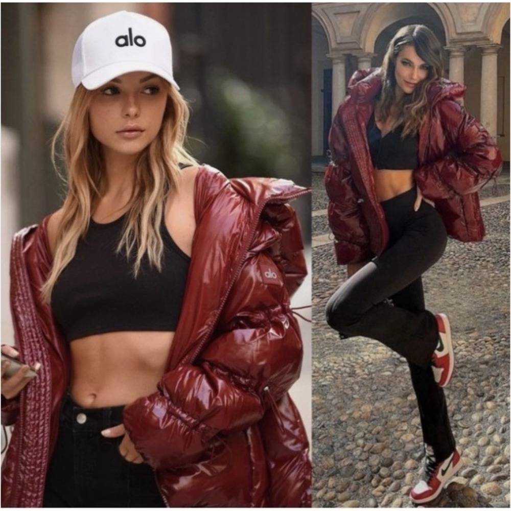 Alo Yoga Stunner Glossy Puffer Jacket Cranberry Red Quilted Hooded Oversized XS